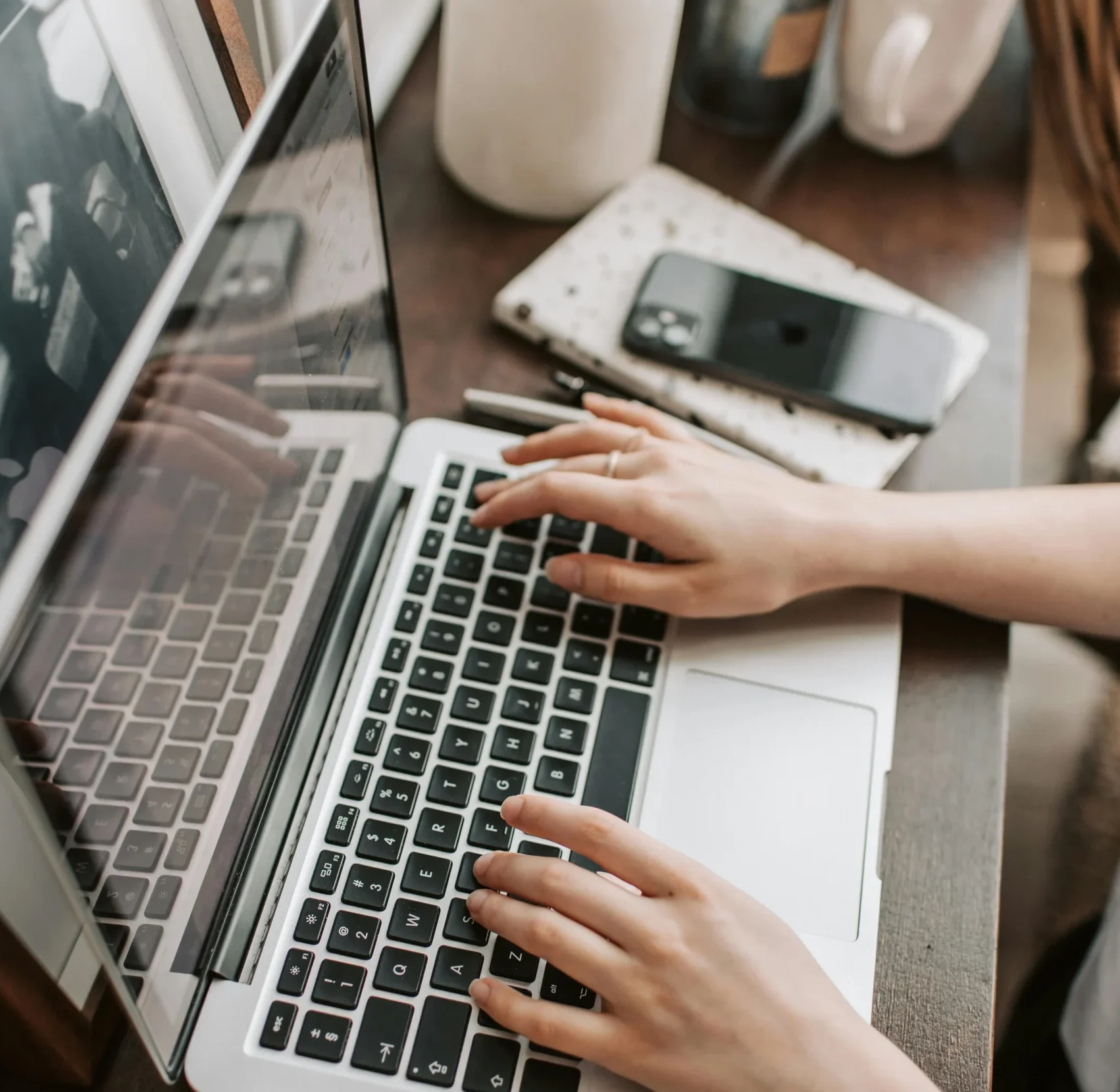Competitive Intelligence FAQs: From Data Collection to Decision-Making
