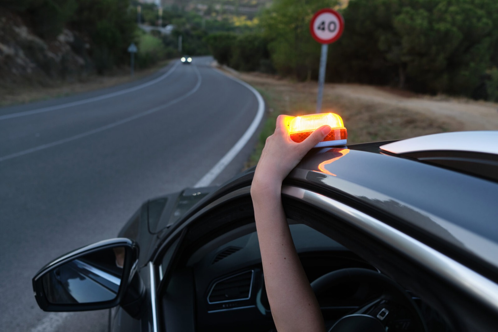 Die Vorteile und Verwendung der Warnleuchte V16 für Fahrzeugbesitzer