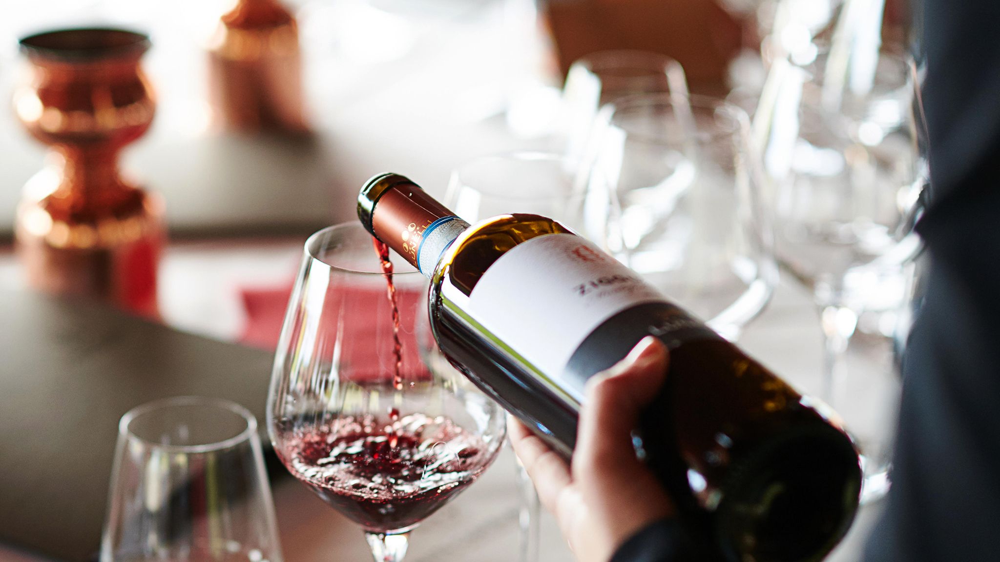 Discover Richmond Vineyards in a Winery Tour Limousine