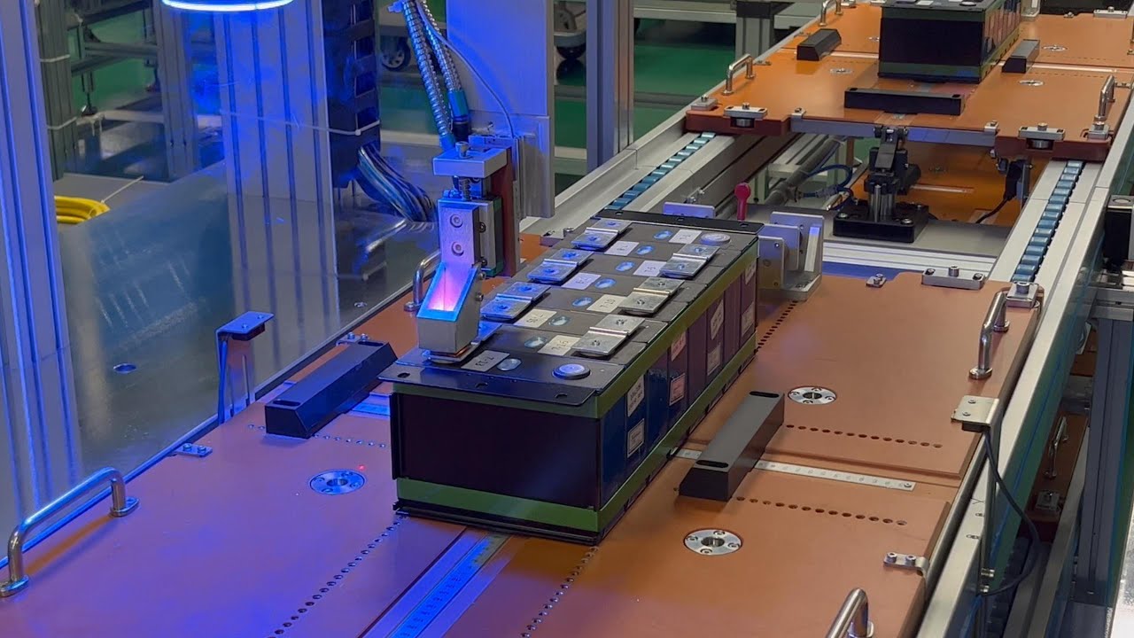 How a LiFePO4 Battery Manufacturer Supports Custom Certifications