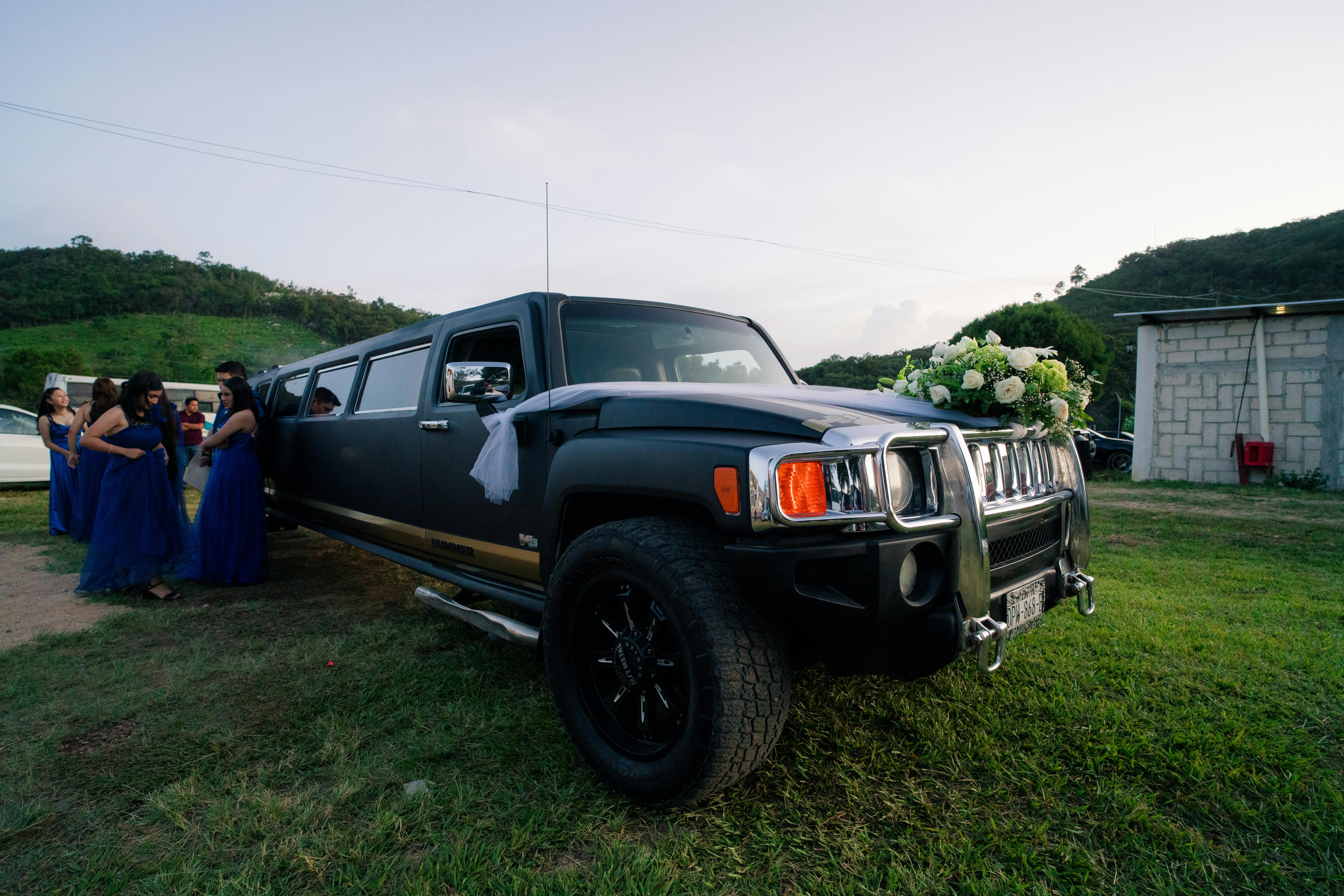 Top Limo Companies in Miami for Professional Chauffeur Services